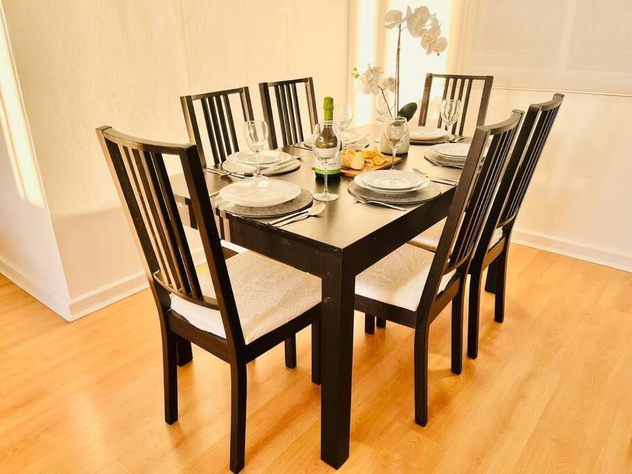 The Rock Retreat - Gibraltar Apartment Ngoại thất bức ảnh